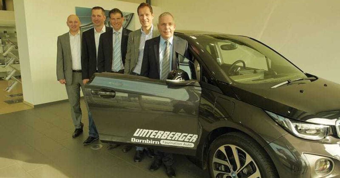 Unterberger Automobile, Westösterreichs größter BMW- und Mini-Händler, unterzeichnete mit der BMW Group die Verträge für den offiziellen Vertrieb von BMW i Fahrzeugen in Vorarlberg. 