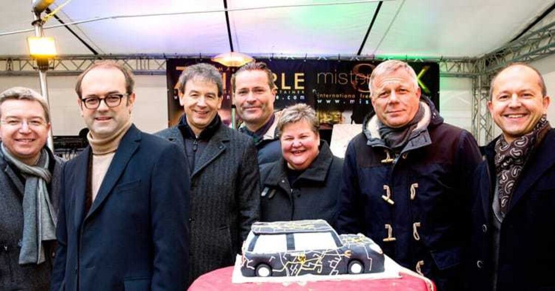 Letztes Wochenende feierte die Raiffeisen-Leasing Fuhrparkmanagement im Innenhof des Wiener Palais Esterházy ihr 20-jähriges Bestehen. 