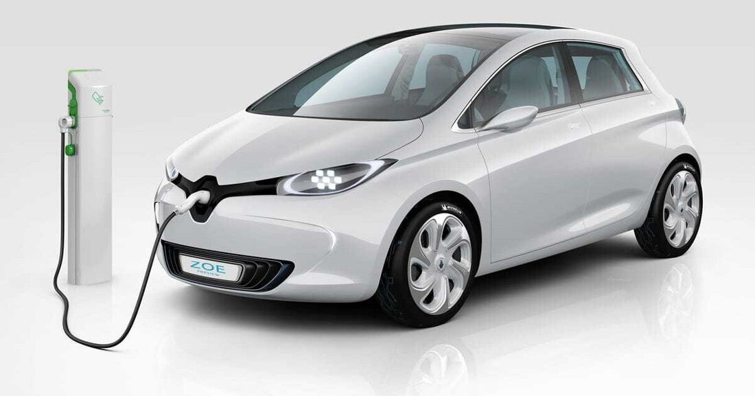 Der Österreichische Verband für Elektrotechnik OVE hat gemeinsam mit Vertretern aus Wirtschaft, Verkehrsunternehmen, der Bundesinnung KFZ sowie der Behörde die OVE-Richtlinie R 19 „Sicheres Arbeiten an Fahrzeugen mit Hochvolt-Systemen“ erarbeitet.