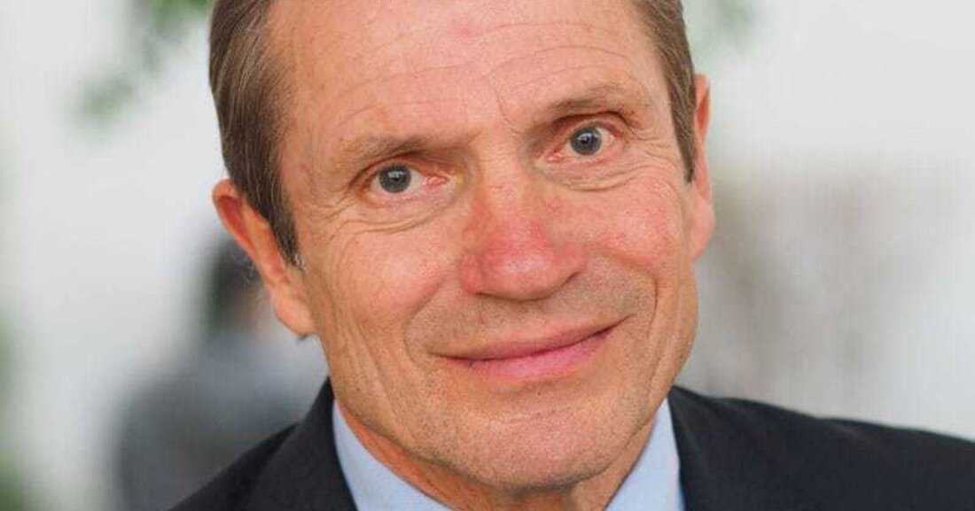 Mitte Jänner tritt Felix Clary und Aldringen seine neue Position als Vorstand der Autohandelsgruppe Wiesenthal an. Clary ist derzeit noch Vorsitzender und Sprecher des Verbandes der Automobilimporteure in der Industriellenvereinigung, eine Position, die er erstmals im Jahr 2000 inne hatte. Sein Nachfolger steht noch nicht fest. Als ehemaliger Geschäftsführer von BMW Austria war der promovierte Jurist bis 2008 verantwortlich für das BMW Nordeuropa Geschäft.