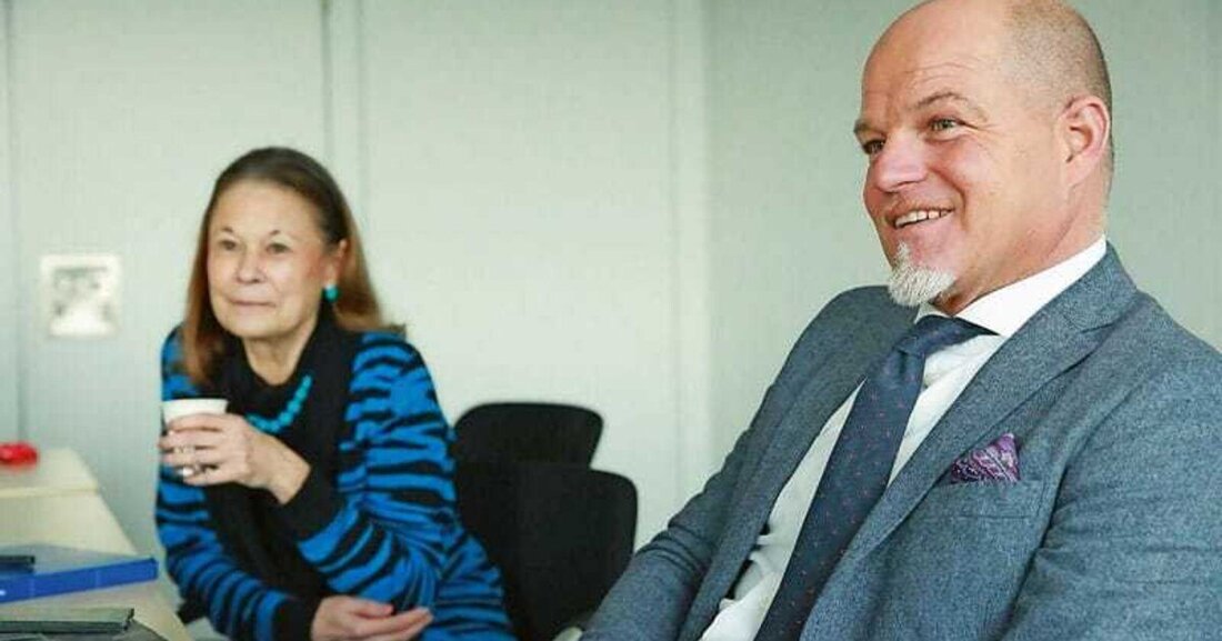 Die Santander Consumer Bank will heuer vor allem in puncto Leasing Gas geben. Aber auch GW-Management steht ganz oben auf der Prioritätenliste. Direktor Kfz Michael Schwaiger und Maria-Theresia Liebe-Herzing im KFZ Wirtschaft-Interview.