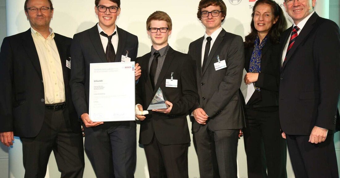 Die Jury des Technik fürs Leben-Preises wählte dieses Jahr aus insgesamt 54 eingereichten HTL-Projektarbeiten drei Gewinner aus. Das Stockerl erreichten Projektteams der HTBLuVA Salzburg, der HTL Rennweg und des TGM Wien.