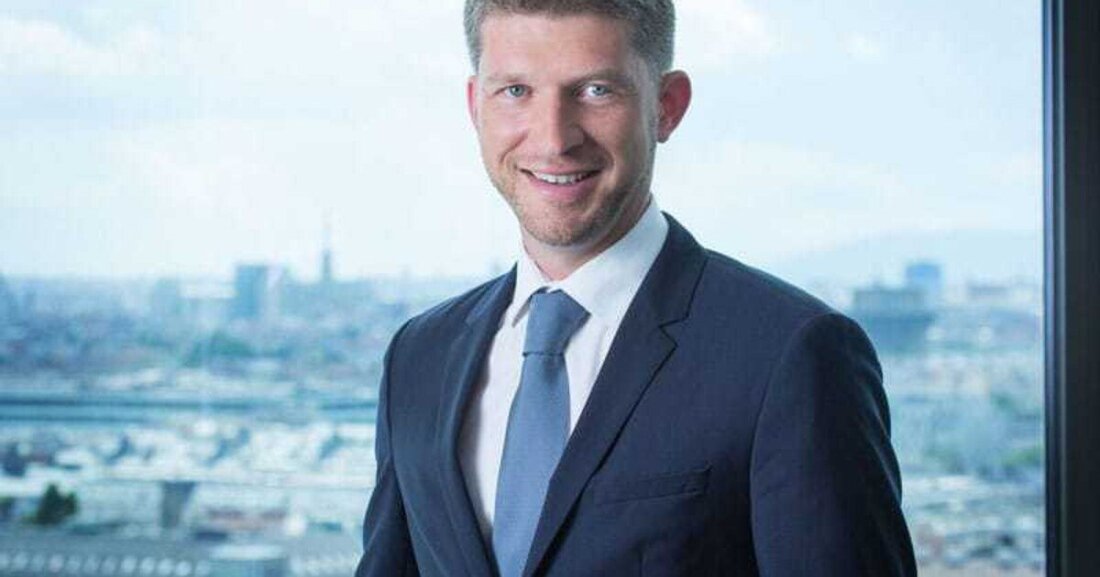 Mit der Integration von Lichtlösungen in die Strukturen von Fahrzeugen will Hella auf dem Scheinwerfermarkt der starken Billig-Konkurrenz aus Asien Paroli bieten.