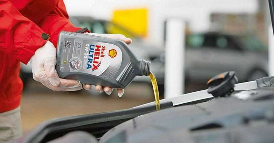 Bei Shell setzt man mit der PurePlus Technology auf hochreine Grundöle, um in Sachen Motorreinigung die Benchmark zu markieren.