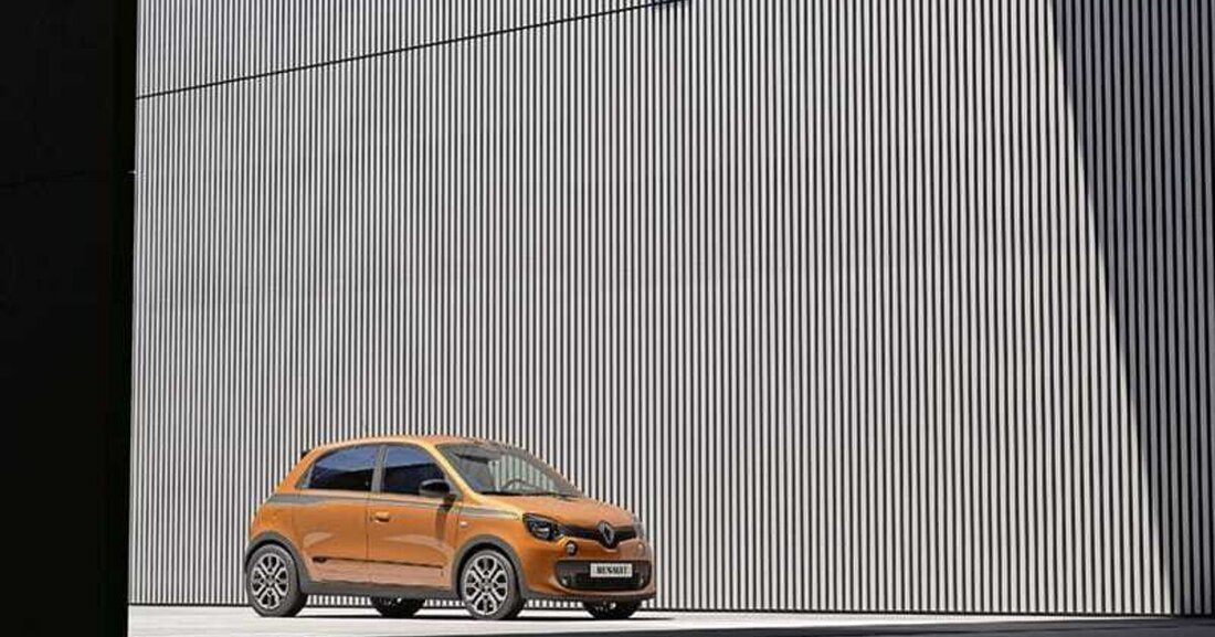 Der kleine, orange Franzose mit seinem 900-Kubik-Dreizylindermotor auf der Hinterachse und Heckantrieb ist ein animierender Zeitgenosse.