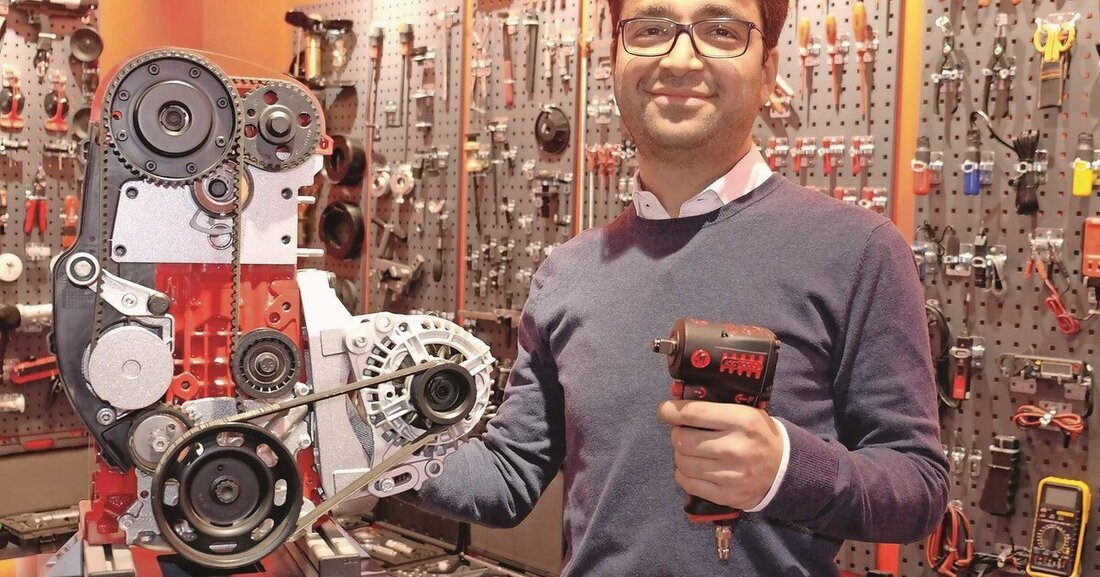 Der deutsche Werkzeuggroßhändler KS TOOLS startete vor 25 Jahren mit zwei Gründern und 30 Artikeln. Heute umfasst das Sortiment 36.000 Artikel, der Mitarbeiterstand liegt bei 350 – eine beeindruckende Erfolgsgeschichte.