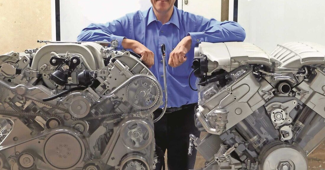 BERNHARD GERINGER, Vorstand des Instituts für Fahrzeugantriebe & Automobiltechnik an der TU Wien, hat die Entwicklung des Verbrennungsmotors maßgeblich mitgestaltet. Von Jugend an begeisterter Autofahrer, lenkte er zahlreiche Ikonen der Automobilgeschichte.