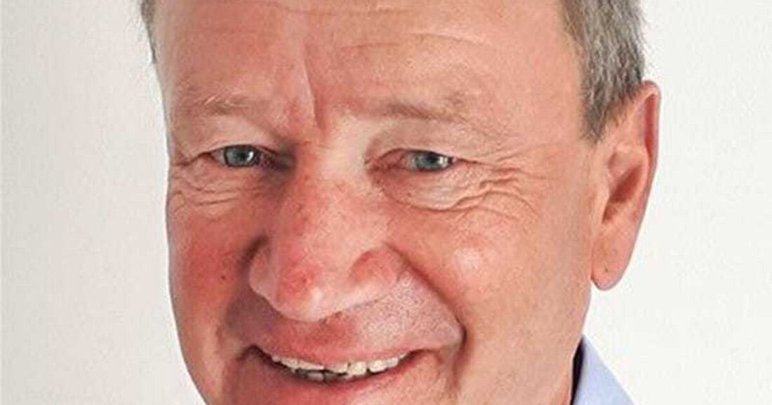 Mit 1. August 2017 übernimmt Joachim Walbrodt die Verkaufsleitung Standox bei der Axalta Coating Systems Austria GmbH in Guntramsdorf. Walbrodt ist 1986 in den Herberts Konzern in Deutschland eingetreten. Seine berufliche Erfahrung und Nähe zum Autoreparaturlackgeschäft basiert auf zahlreichen Aufgaben und Verantwortungen für Controlling, Vertrieb, Produktmanagement und zuletzt für die Logistik-Organisation der deutschen Auslieferungsläger für Autoreparaturlacke. Joachim Walbrodt wird die Marke Standox von Österreich aus leiten. Er folgt damit Jan Kelemen nach, der bei Axalta die internationale Position Business Manager Refinish Systems Zentraleuropa einnehmen wird. Er ist damit zukünftig für die Importeure der drei Axalta Autoreparaturlackmarken Cromax, Spies Hecker und …