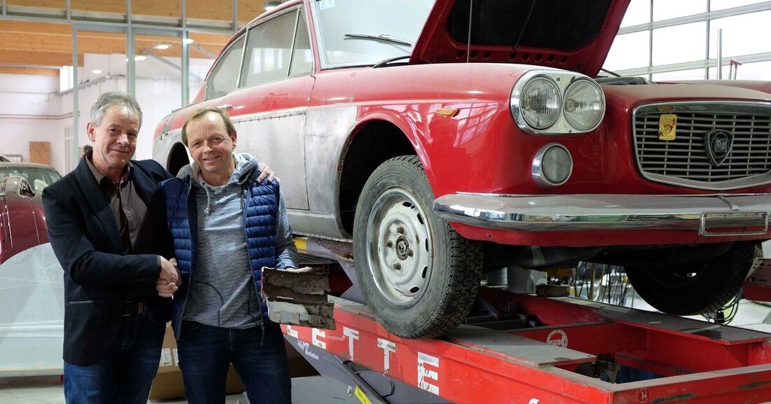 Vor mehr als 50 Jahren wurde bei Hochenthanner das erste Fahrzeug lackiert. Seit damals ist der Karosseriefachbetrieb kräftig gewachsen. Als exklusiver Lacklieferant hat sich GLASURIT bewährt, da die Farbpalette aus dem Hause BASF alle Anforderungen abdeckt.