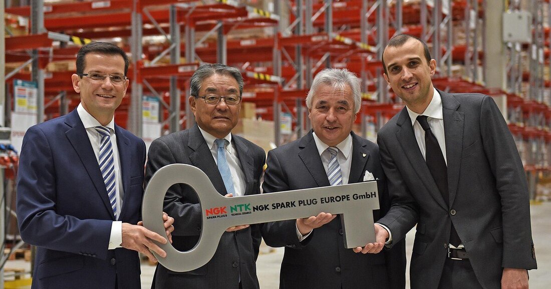 NGK, Weltmarktführer bei Zündkerzen, eröffnet ein neues LOGISTIKZENTRUM in Duisburg und zeigt, wie wichtig moderne Logistik im heutigen Aftermarketgeschäft geworden ist.
