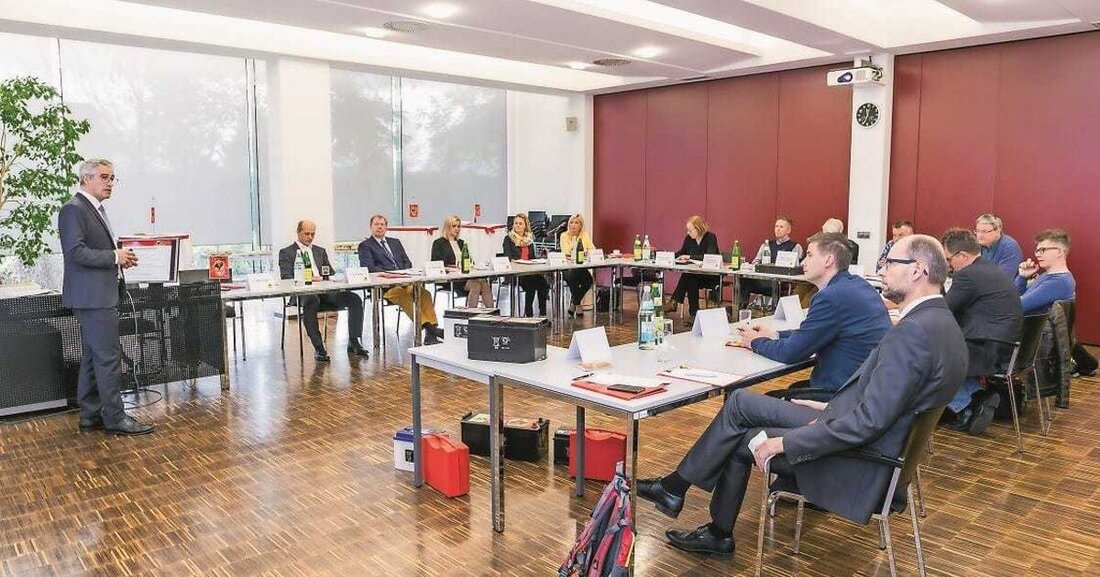 Der Batteriehersteller Banner lädt zum Presse-Workshop und gewährt tiefe Einblicke in den europäischen BATTERIEMARKT und in den Umgang mit Blei-Säure-Batterien.