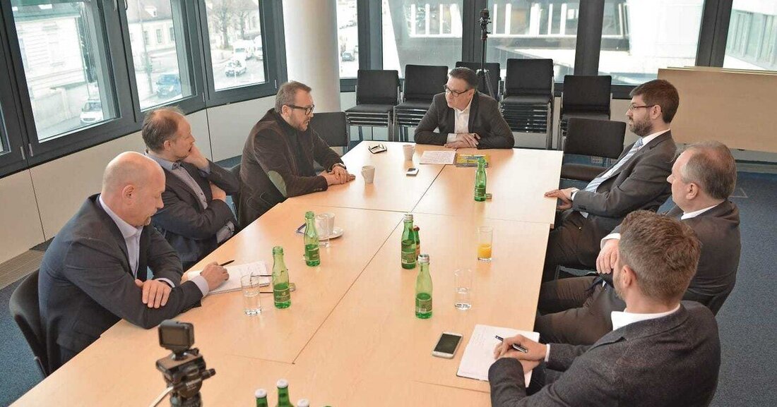 Der traditionelle KFZ Wirtschaft REIFEN ROUND TABLE ging über die Bühne. Branchenprofis diskutierten die brisanten Themen rund um den Reifen.