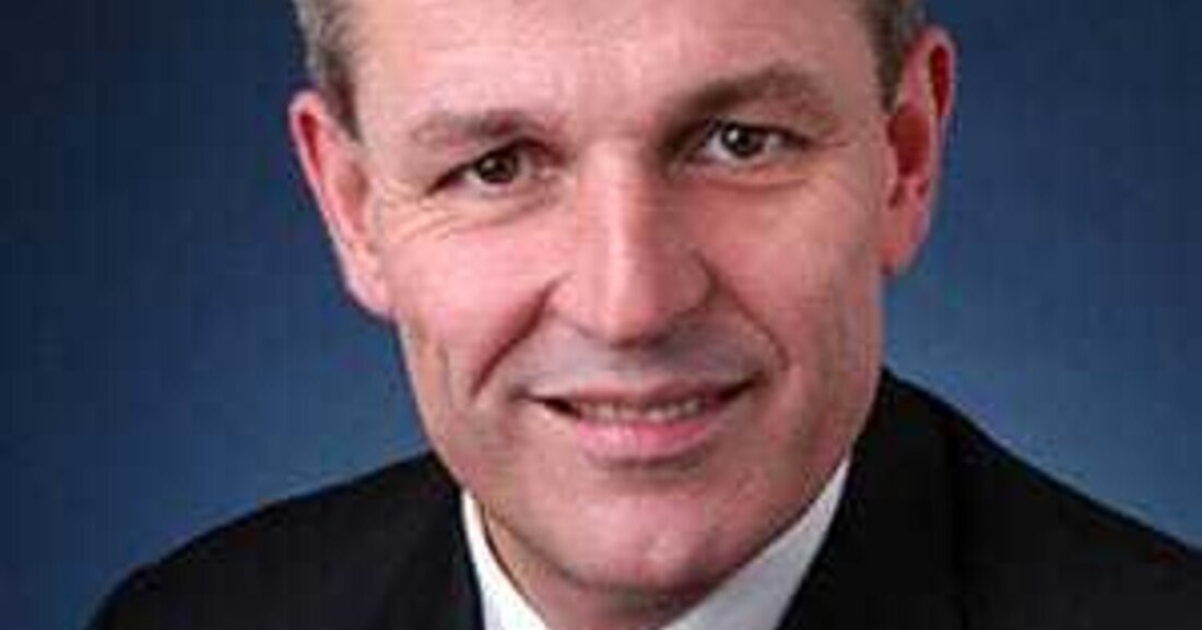 Zum 1. Mai 2018 wird Markus Schramm die Leitung von BMW Motorrad übernehmen. Er folgt auf Stephan Schaller, der Ende Februar 2018 die BMW Group verlassen hatte, um als Leiter der Geschäftsführung zur Voith GmbH & Co. KGaA nach Heidenheim zu wechseln.