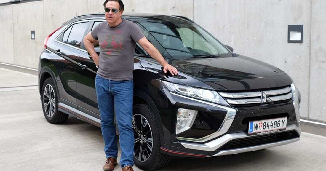 Beim Eclipse Cross handelt es sich um einen veritablen Crossover. Tatsächlich eine Kreuzung aus SUV, Coupe und Kombi vermag der Lifestyle-SUV – nennen wir ihn so – vor allem designmäßig zu überzeugen. Mit einer Länge von 4,4 Meter schließt der Eclipse Cross die bisherige Lücke zwischen dem Outlander (4,69 m) und dem ASX (4,35 m). Man kann hier weder von einem Lasttier noch von einem Lieferwagen sprechen, zumal der Eclipse das gar nicht sein will. Im Gegenteil: wir haben hier ein überaus stylisches, flottes und schickes Automobil, das auffällt – man wird auf der Straße tatsächlich darauf angesprochen. Der Mitsu &hellip;