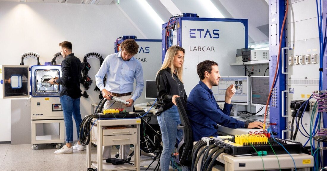 Die jüngste Bosch-Mobilitätsstudie zeigt: Fahrassistenten und teilautonome Systeme werden überwiegend positiv gesehen.