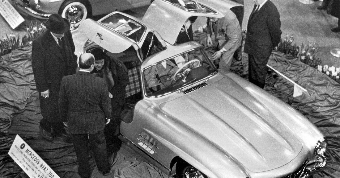 Mercedes-Benz stellte 1954 auf der International Motor Sports Show in New York einen Luxus-Sportwagen vor.