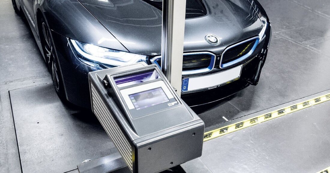 Bei der korrekten Einstellung moderner High-Tech-Scheinwerfer müssen Werkstätten einen immer höheren Aufwand treiben.