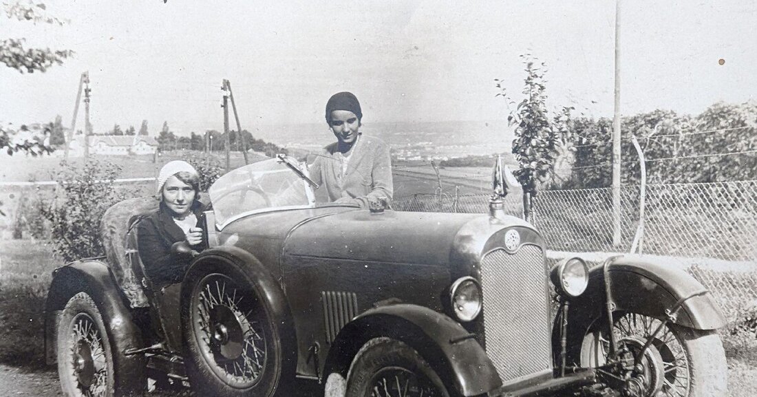 Wir stellen den Schalthebel der Zeitmaschine auf 1925 und landen in Atzgersdorf, das Heimat einer Automobilfabrik war.