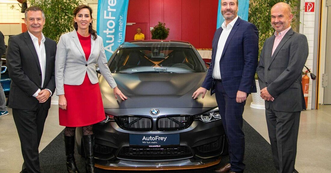 Die Salzburger Autohandelsgruppe AutoFrey unterstützt gemeinsam mit BMW Austria die Landesberufsschule Salzburg mit vier Fahrzeugen der Marken BMW und MINI.