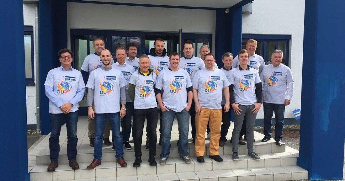 Knapp 20 Sikkens- und Dynacoat-Händler nahmen bei der Schulung in Elixhausen bei AkzoNobel teil. Geboten wurden wertvolle Tipps und ein attraktives Rahmenprogramm.