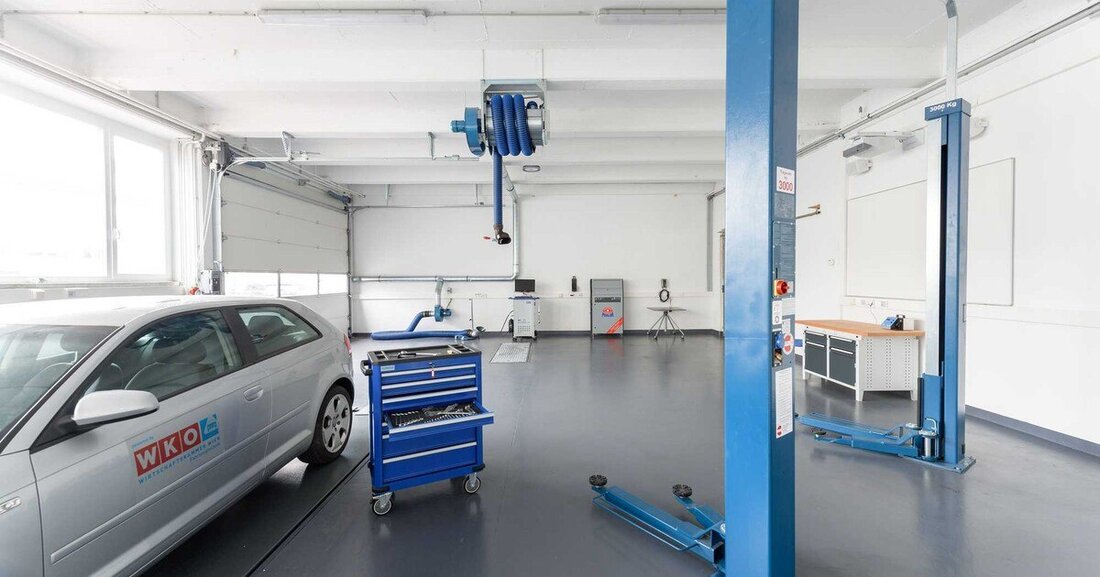 Mit der Umsetzung der Richtlinie 2014/45/EU (periodische Fahrzeugüberprüfung) durch die 34. KFG-Novelle und die 9. PBStV-Novelle wurden einige Anforderungen an Prüfgeräte der Anlage 2a neu definiert. Ebenso laufen Übergangsfristen für Ausrüstungsanforderungen aus den PBStV-Novellen aus 2008 aus.