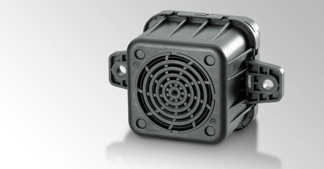 Licht- und Elektronikexperte Hella gibt Fahrzeugen mit geräuschlosen Motoren einen Sound, der einem herkömmlichen Verbrennungsmotor ähnelt.