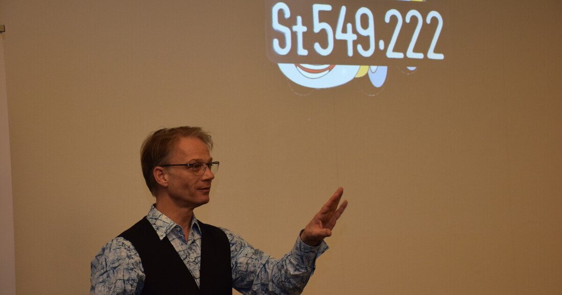 Im Haus der Wiener Wirtschaft ging die Auftaktveranstaltung der Innungs-Roadshow über die Bühne, die sodann bis Anfang Februar eine Tour durch alle Bundesländer absolvierte. Andreas Westermeyer (Bundesinnung) präsentierte alles Wesentliche rund ums blaue Probefahrtkennzeichen.