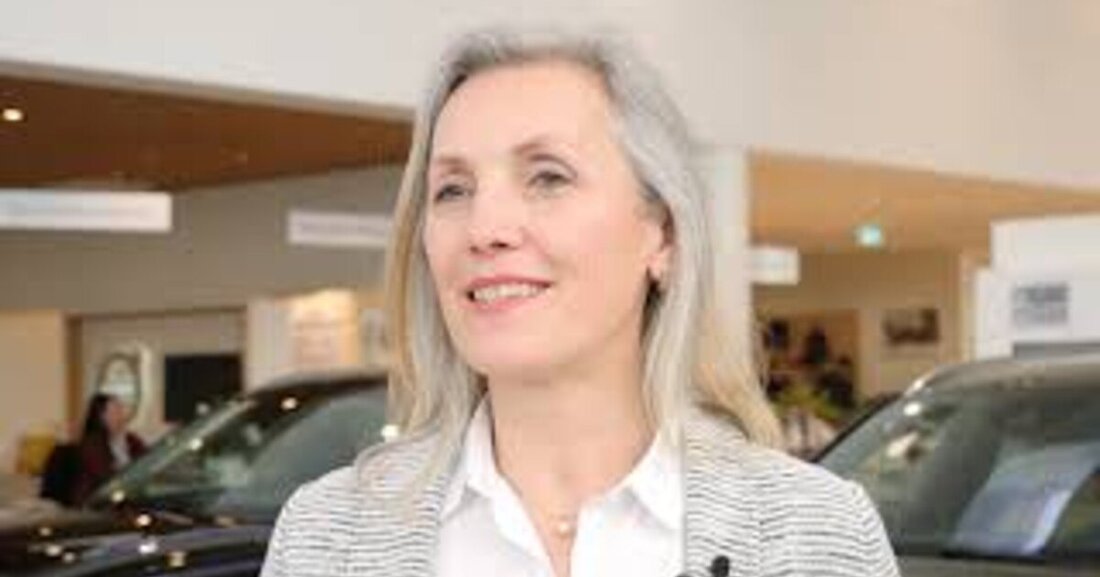 Renate Grünzweig vom gleichnamigen Autohaus in Wiener Neudorf spricht über ihre Erfahrungen mit Onlineplattformen für den Neu- und Gebrauchtwagenverkauf. 