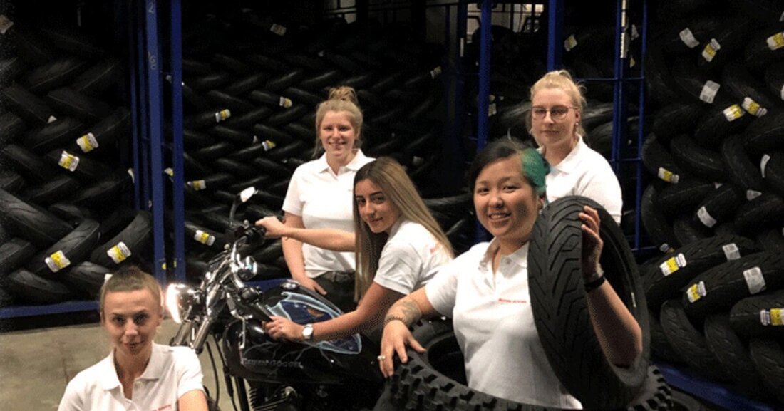 Reifen Göggel startet Mai-Aktion mit neuem Lagersystem.