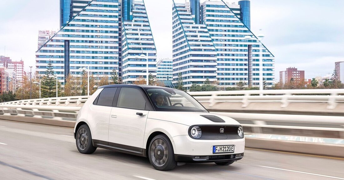 Beim German Car of the Year-Award räumt der Honda e überraschend in einer zukunftsweisenden Sparte ab. 