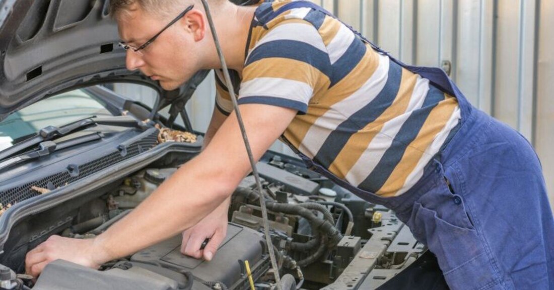 Vorsicht ist besser als Nachsicht. Und die beste Versicherung die, die erst gar keinen Schaden zulässt. In diesem Sinne ist ein aktiver Marderschutz mitunter sinnvoller und günstiger als eine Zusatzversicherung.