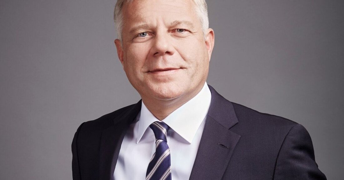 Raiffeisen Leasing-Chef Alexander Schmidecker berichtet über ein vermeintliches Katastrophenjahr  2020, das schlussendlich sogar positiv verlaufen ist.