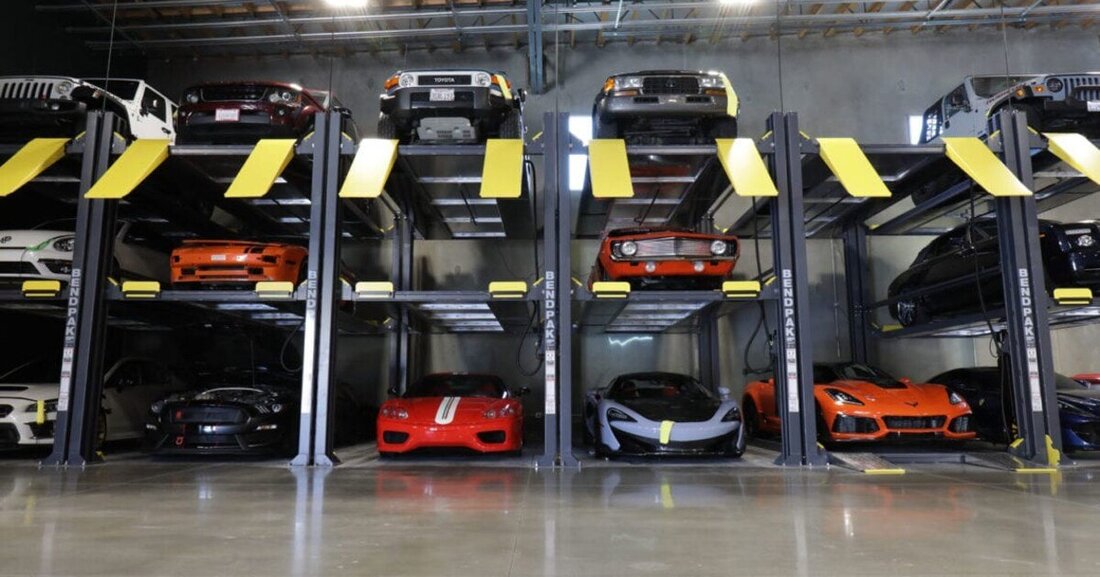 Autosammler, aber auch so mancher Werkstatt-Betreiber kennen das Problem eines begrenzten Platzangebots nur zu gut. Ein amerikanisches Unternehmen bietet eine innovative Lösung an.