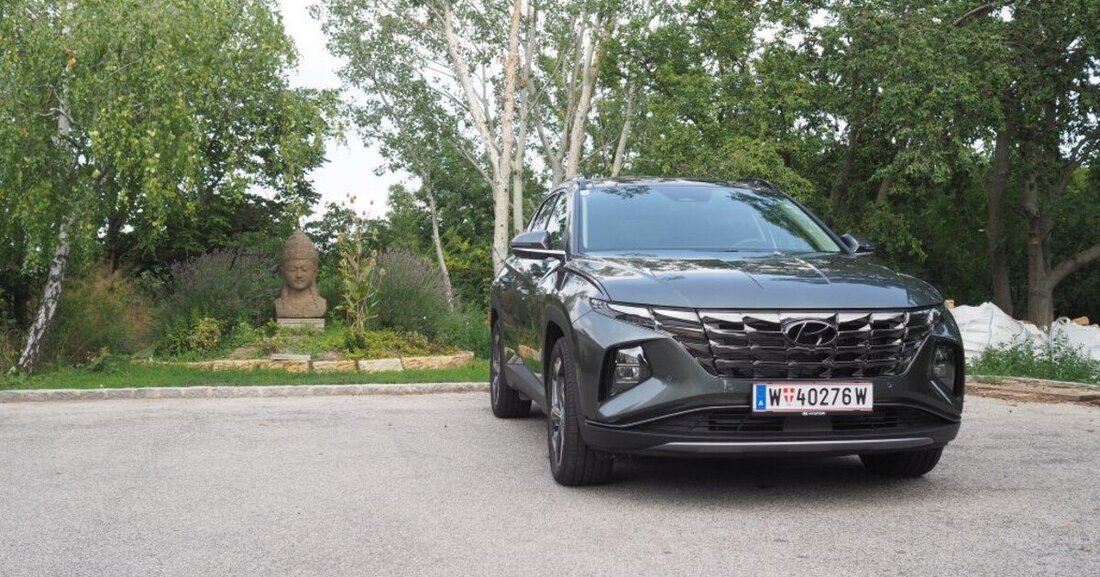 Plug-in-Hybride gelten als letzte Evolutionsstufe der Hybridfahrzeuge - eine Art Brückentechnologie auf dem Weg zur vollständigen E-Motorisierung. Die KFZwirtschaft hat den neuen Tucson PHEV von Hyundai  im Rahmen unserer Reihe Tagebuch des Wandels getestet.