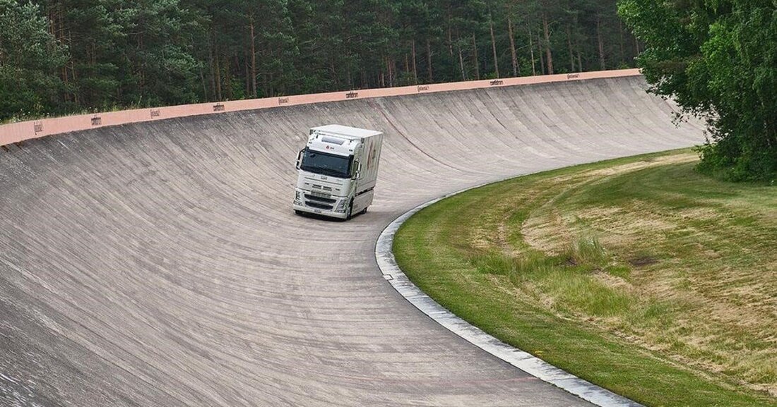 Aller guten Dinge sind drei: Continental, DPD Schweiz und Futuricum schreiben Geschichte. Ein gemeinsam betriebener Elektrolastwagen schaffte mehr als 1000 Kilometer ohne Zwischenladung! 