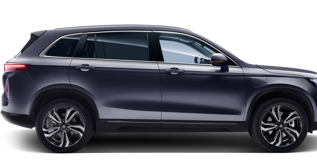 Der aus China stammende Elektro-SUV Skywell ET5 wird jetzt auch in Österreich angeboten und präsentiert sich als größtes E-SUV am Markt.