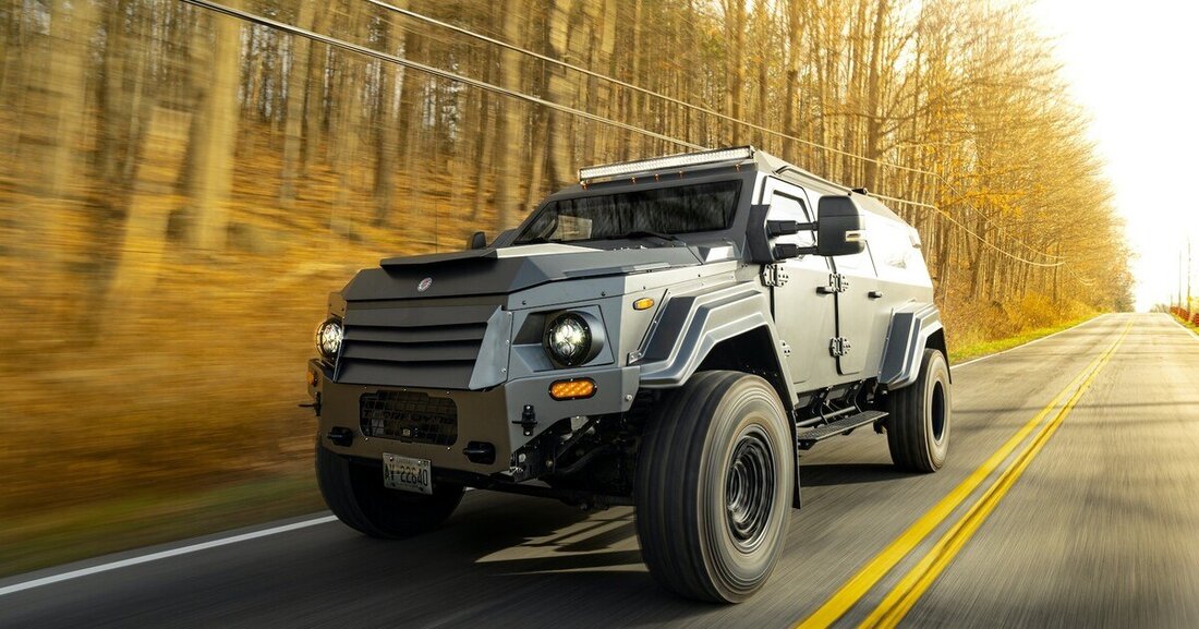 Sicher ist sicher: Im Gurkha LAPV ist man vor Minendetonationen oder einem Beschuss durch Scharfschützen geschützt. Der Hummer ist im Vergleich dazu ein Leichtgewicht. Jetzt wird ein solches Exemplar versteigert. 