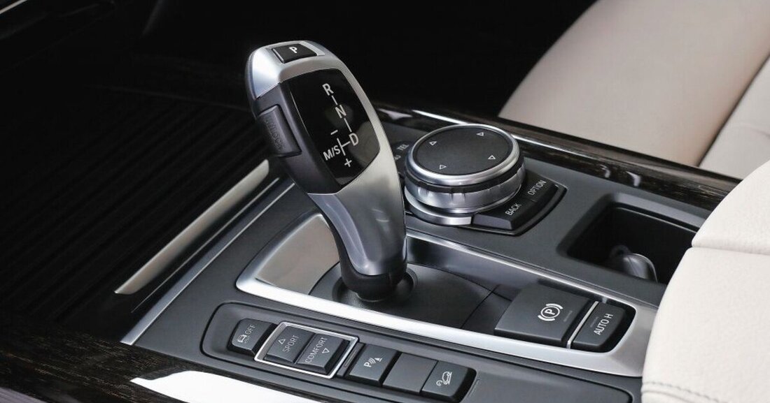 VW kündigt das Ende des Schaltgetriebes an. Puristen stöhnen, aber eigentlich ist es die logische Konsequenz der technischen Entwicklung. Ein Kommentar aus der Redaktion. 