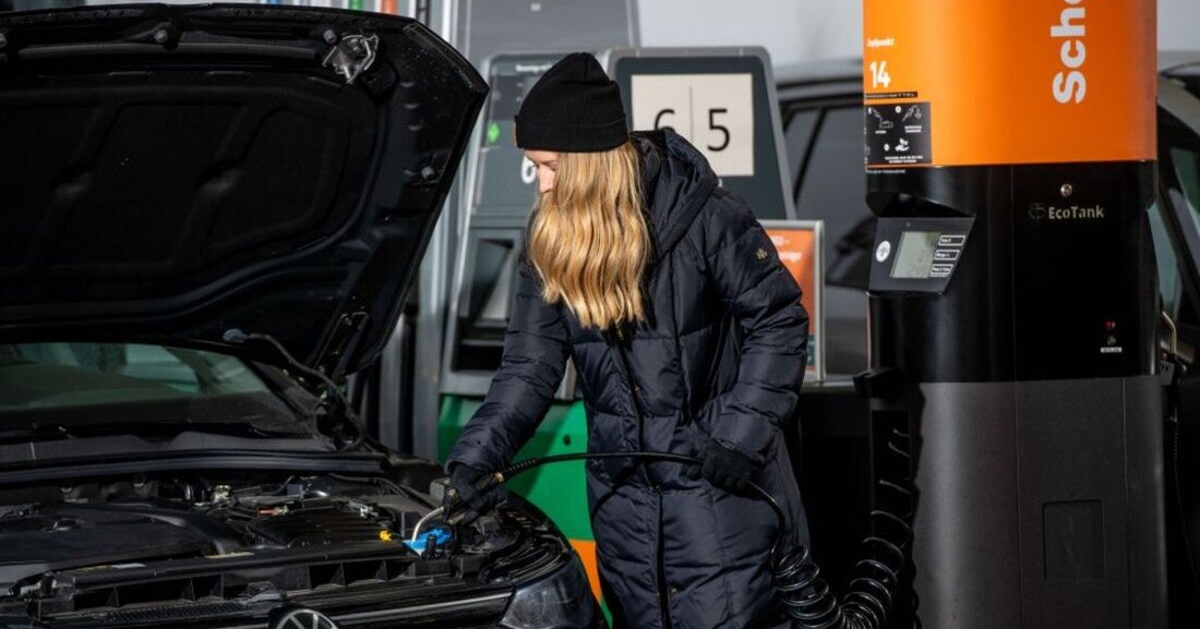 Genol will mit einer zukunftsweisenden Idee einen Beitrag zur Plastikvermeidung leisten und einfaches Befüllen und genaue Dosierung von Scheibenreinigern ermöglichen.   