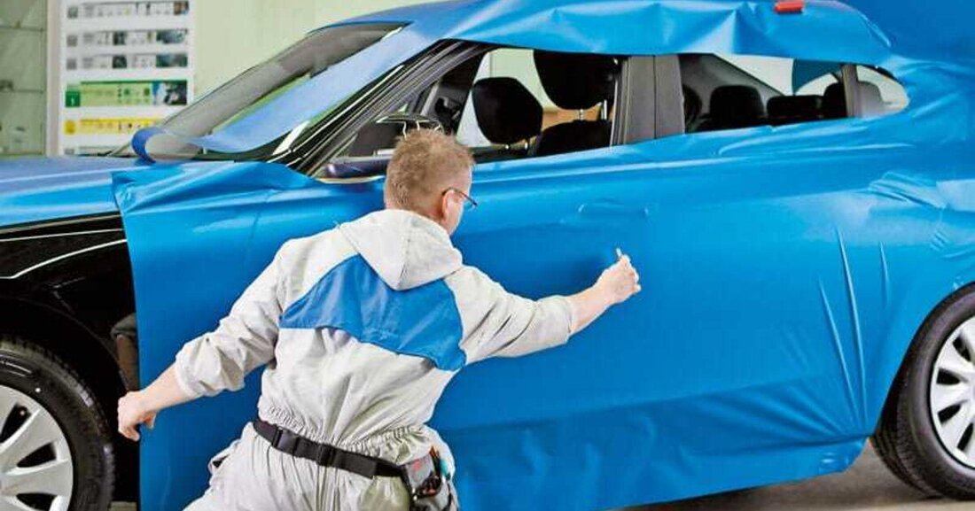 Fahrzeugfolierungen liegen im Trend. Clevere Karosseriebetriebe können mit der Weiterbildung zum zertifizierten Car-Wrapper nicht nur ihr Angebot erweitern, sondern auch lukrative Umsätze erwirtschaften.