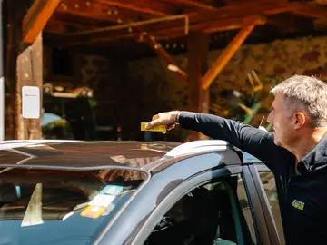 Akkubetriebenes Marderabwehrgerät von STOP&GO