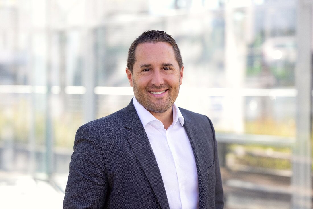 Mit 1. Juni 2025 übernimmt Thomas Herndl von Franz Stöllinger die Agenden an der Spitze von Porsche Inter Auto (PIA) Oberösterreich.