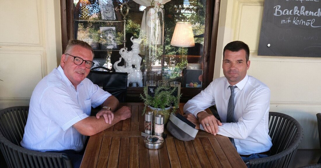 Versicherungen und Werkstätten suchen den Interessensausgleich. Ein Interview mit Manfred Kubik (WKO) und Alexander Bayer (VVO).