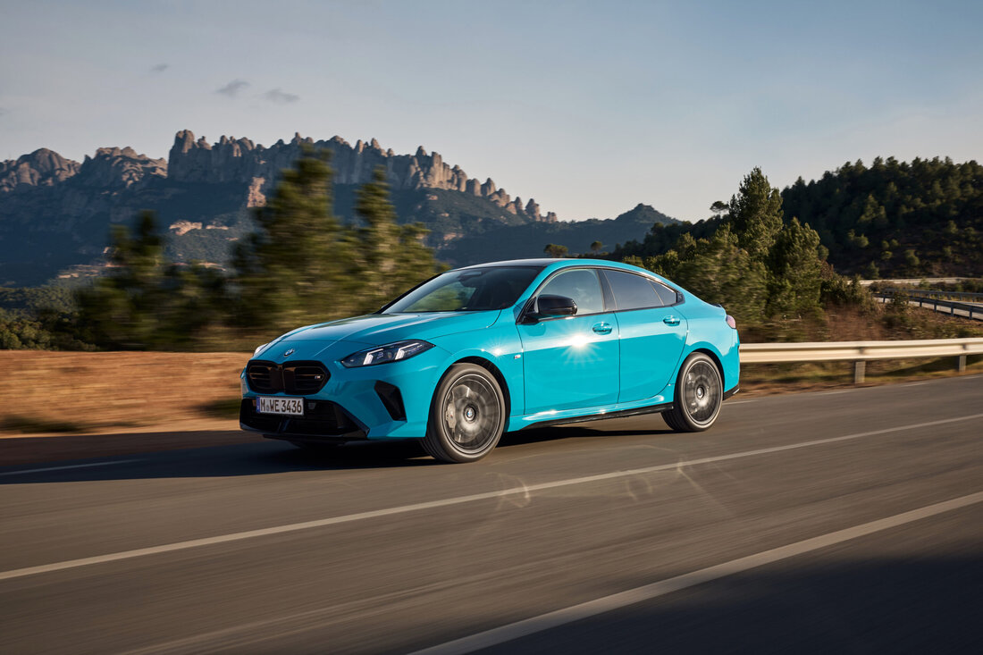 Eine Studie von mobile.de zeigt deutliche Unterschiede in der Markenbindung von Autofahrern. Besonders BMW-Fahrer bleiben ihrer Marke treu, während andere Marken stärker von Wechselbereitschaft betroffen sind.