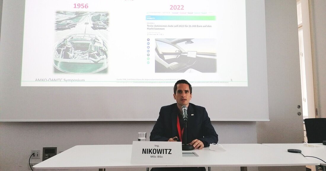 Unter dem Vorsitz des Ärztlichen Mobilitätsklubs diskutierten Experten Chancen und Risiken autonomer Fahrzeuge.