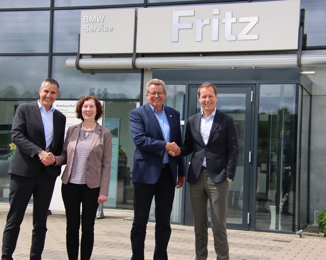 Karl und Monika Fritz verkaufen ihren BMW und MINI Service Betrieb im süddeutschen Pfullendorf an die Tiroler Unternehmerfamilie Unterberger.