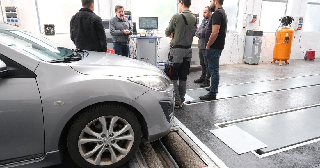 Buchen Sie noch heuer ein Webinar für die §57a periodische Weiterbildung und verlängern Sie damit ihren Bildungspass!