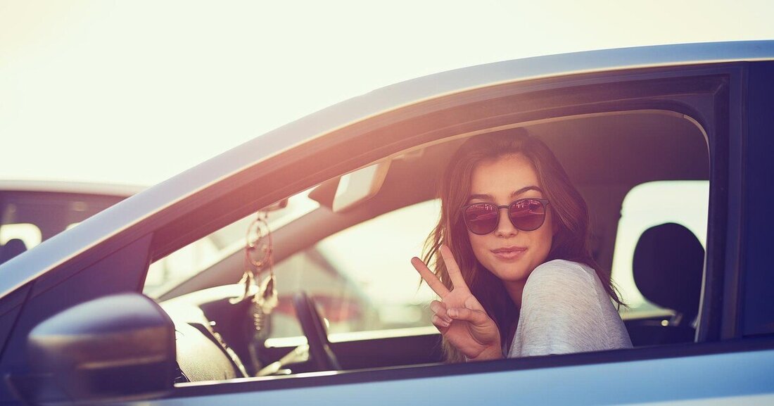 Die AutoScout24-Trendstudie zeigt: Die Wichtigkeit des eigenen Pkw hängt von der Qualität der öffentlichen Anbindung ab.