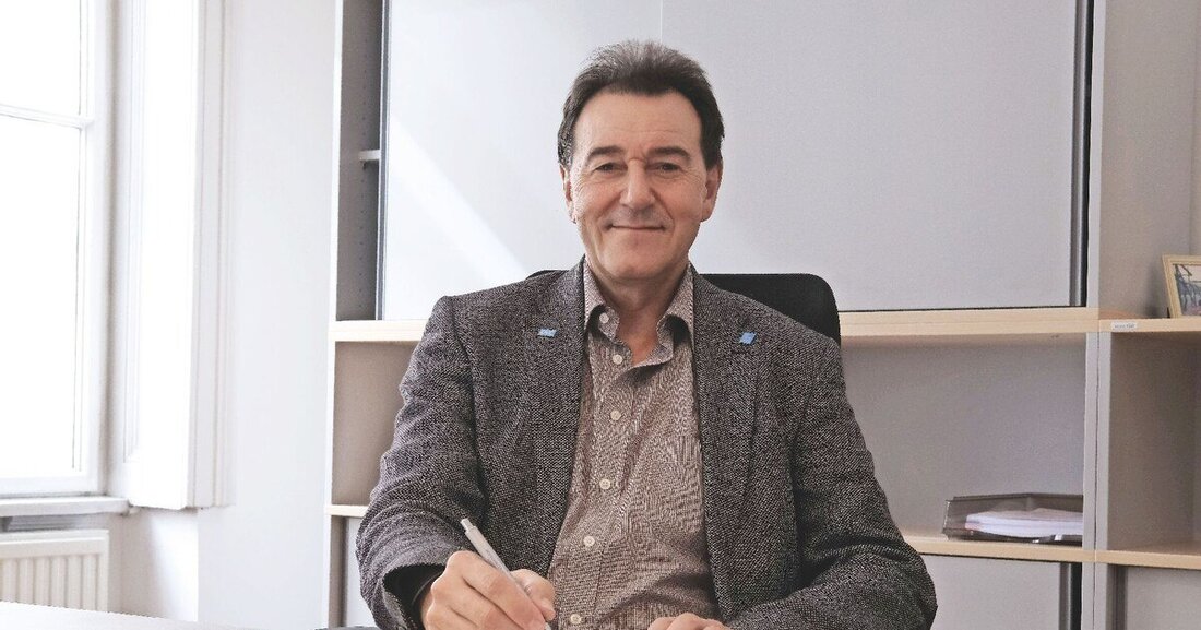 Fahrzeugexperte Bernhard Geringer erklärt, in welchen Fahrzeugen Wasserstoff bereits heute eingesetzt werden kann.