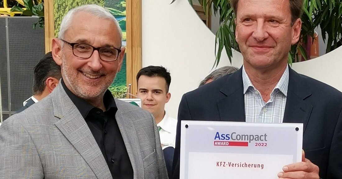 Die HDI Versicherung gewinnt mit ihrem Kfz-Tarif „Punkt:Genau“ den 3. Platz bei den AssCompactAwards 2022.